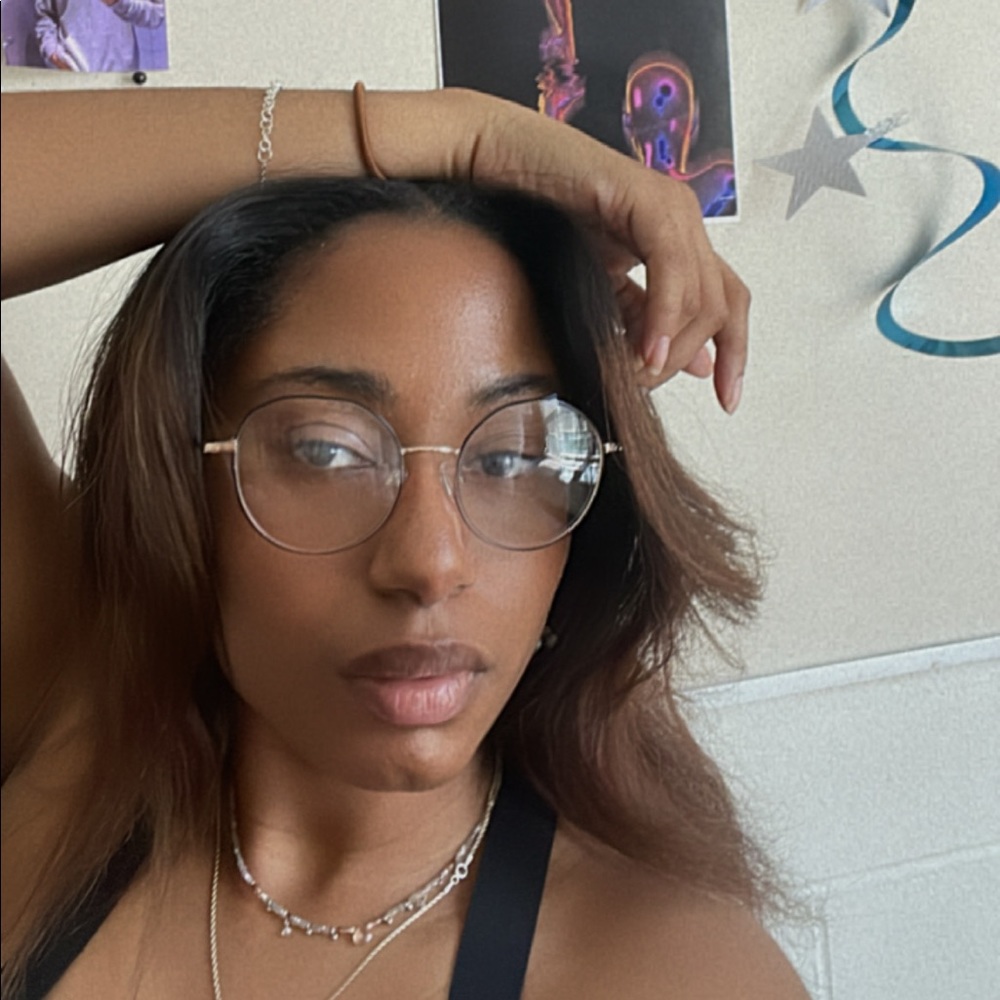 Meet your Posher, Malayna